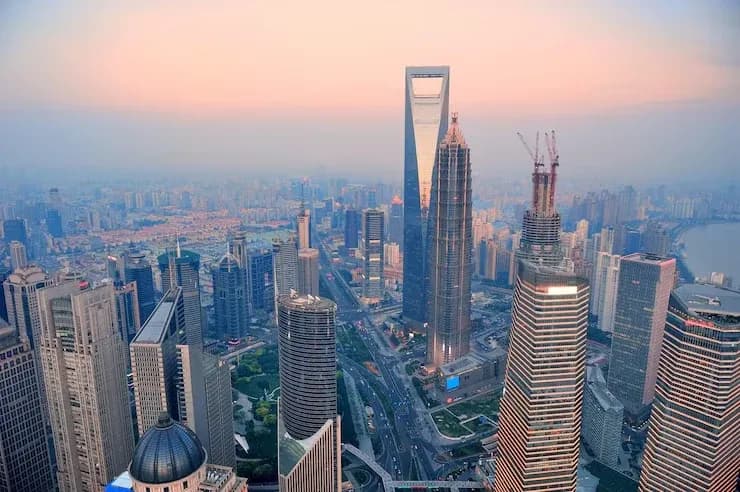 Pros and Cons of Moving to Abu Dhabi